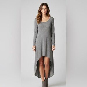 Romeo & Juliet Couture Gray Long Sleeve High-Low Dress Size Medium